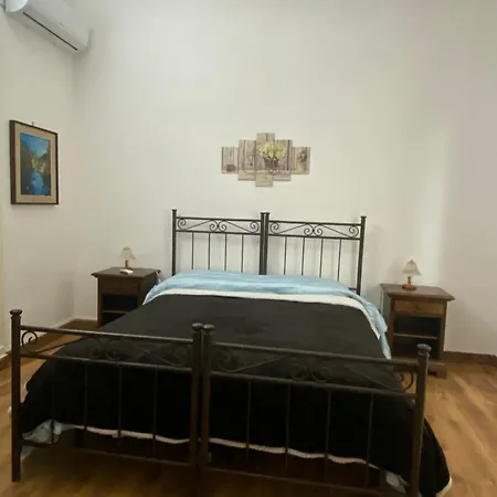 Arco Del Vescovo 1 3* Acireale